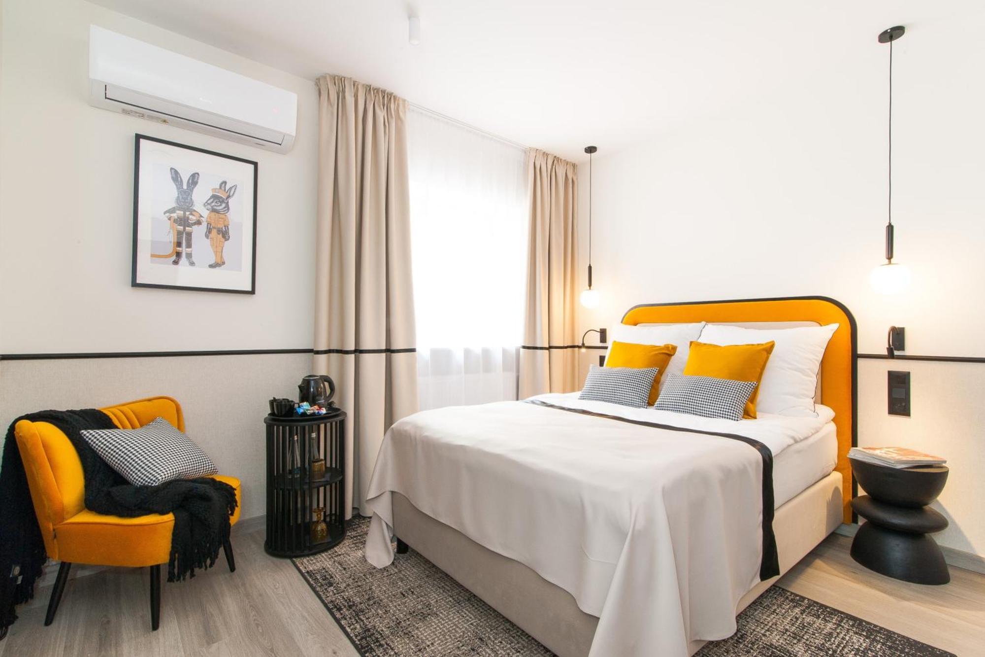 Hotel Awo غنيزنو المظهر الخارجي الصورة
